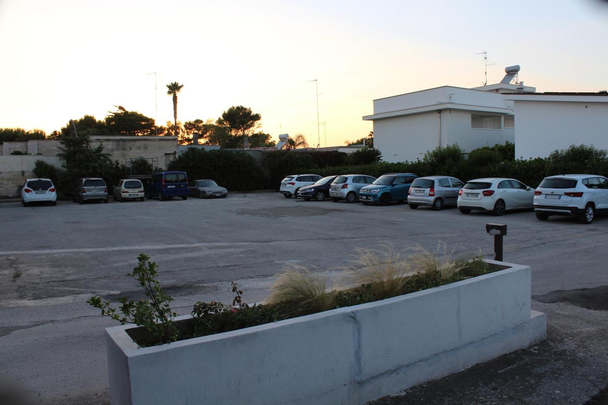 Luca'S House Bed & Breakfast Giovinazzo Bagian luar foto