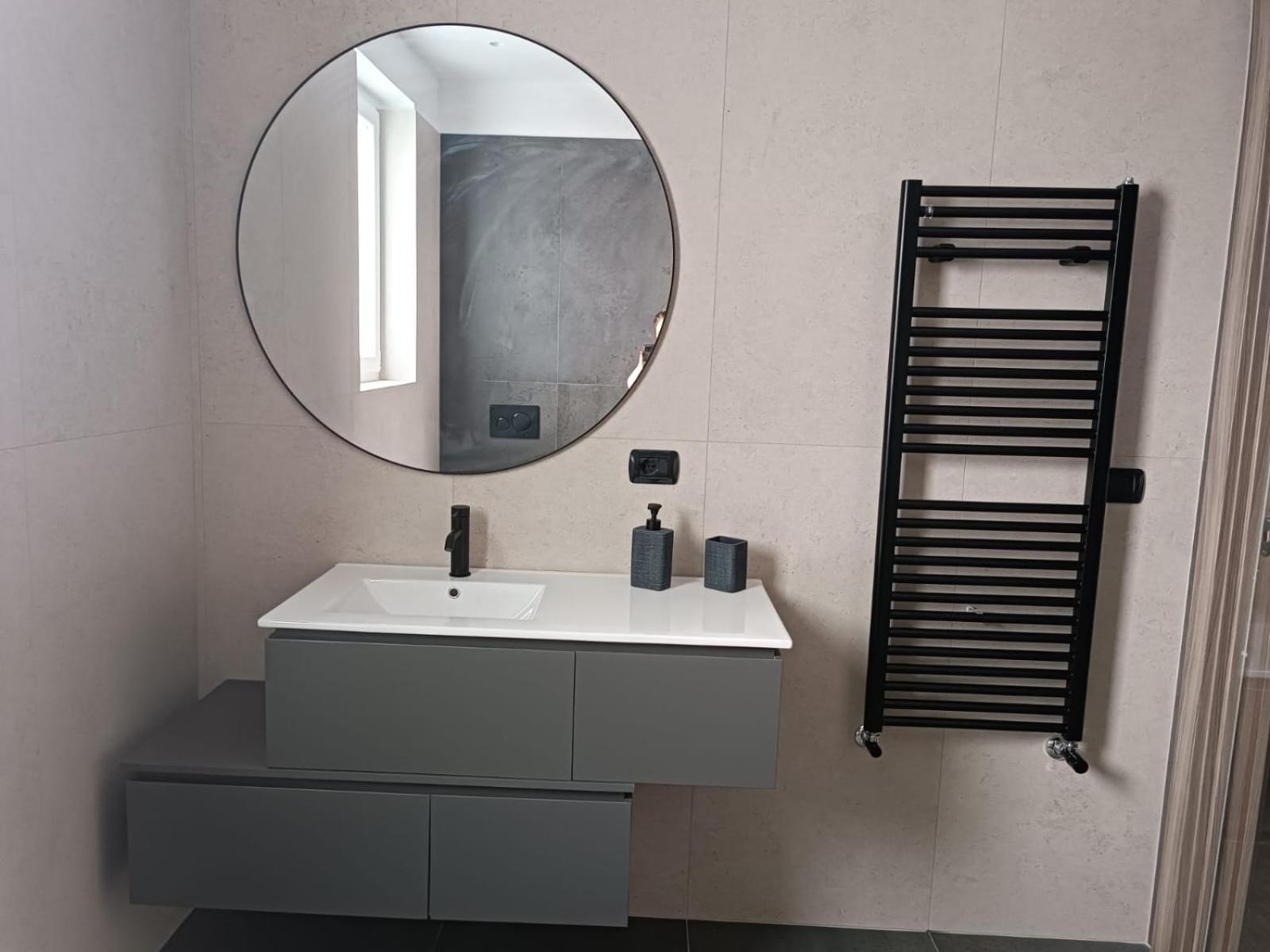 Luca'S House Bed & Breakfast Giovinazzo Bagian luar foto