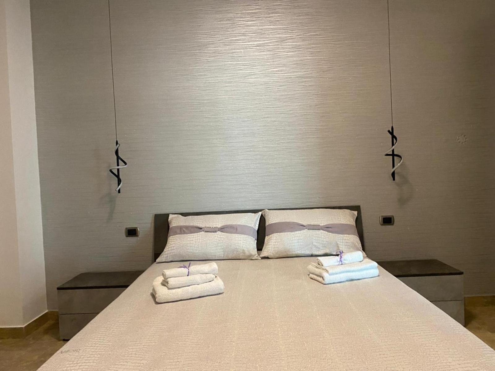 Luca'S House Bed & Breakfast Giovinazzo Bagian luar foto