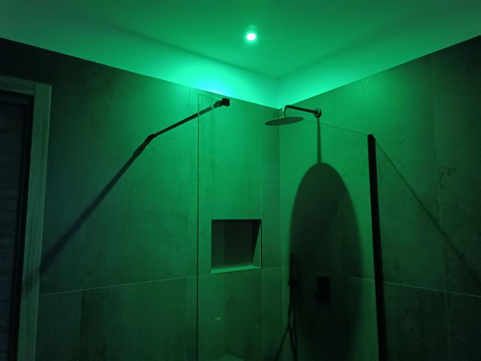 Luca'S House Bed & Breakfast Giovinazzo Bagian luar foto