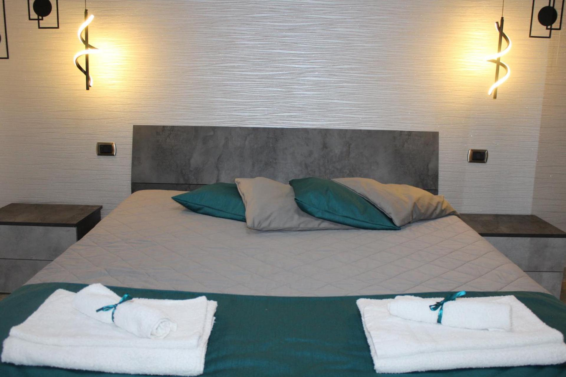 Luca'S House Bed & Breakfast Giovinazzo Bagian luar foto