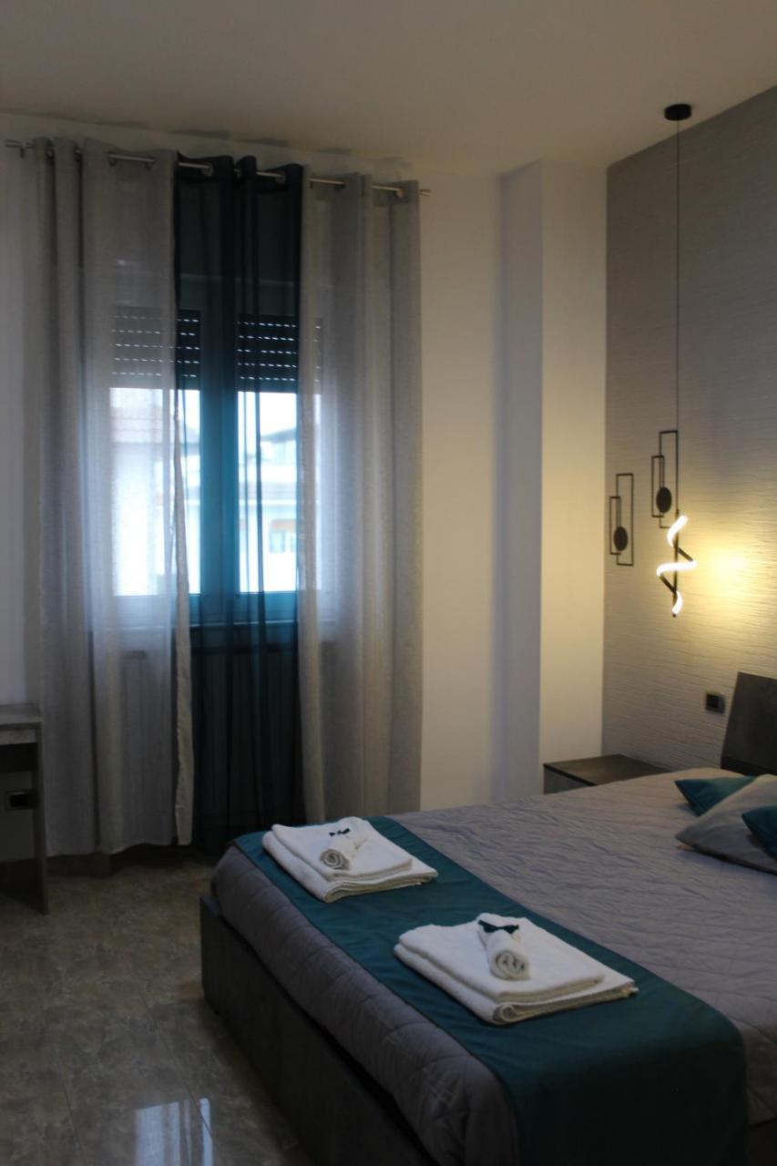 Luca'S House Bed & Breakfast Giovinazzo Bagian luar foto