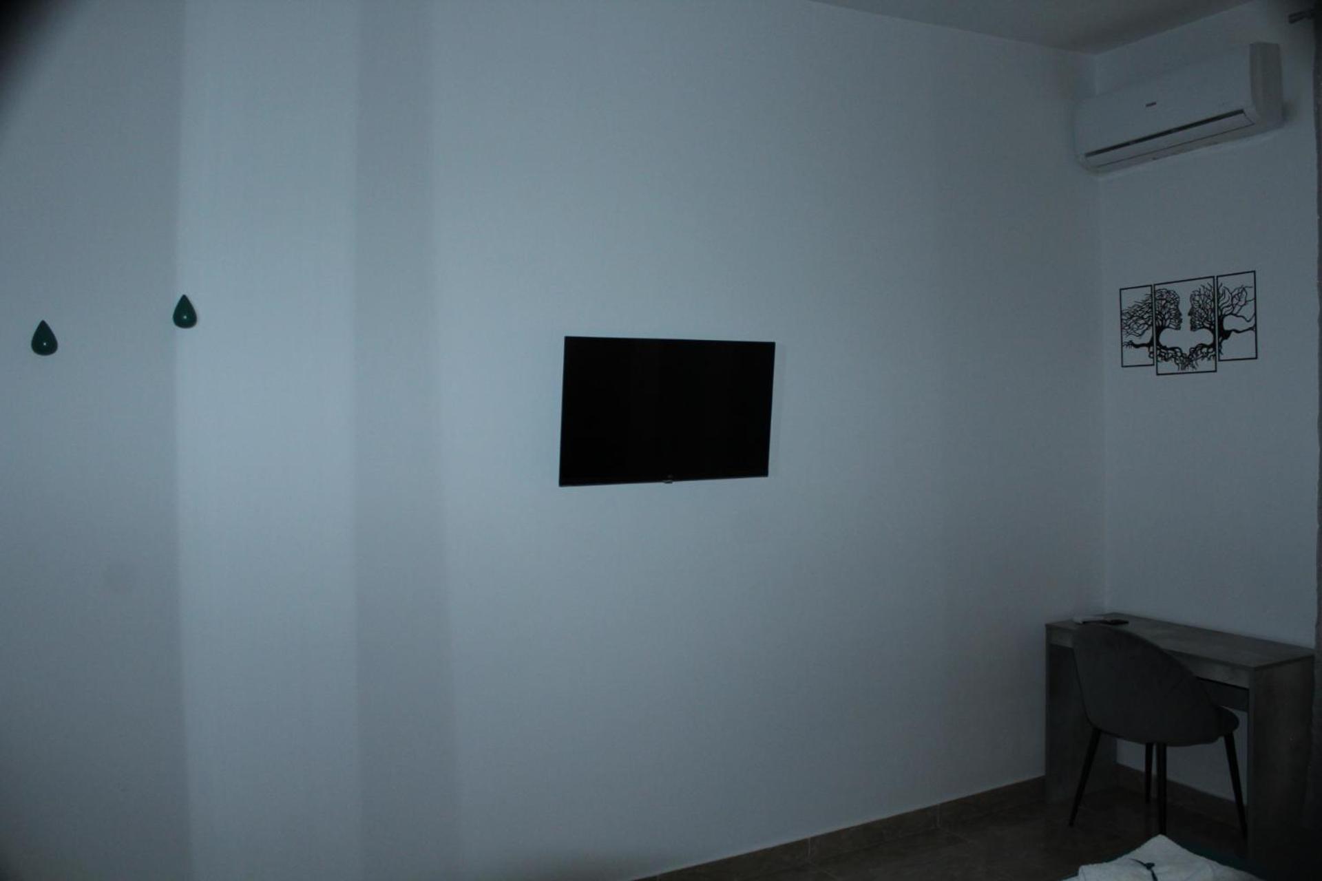 Luca'S House Bed & Breakfast Giovinazzo Bagian luar foto