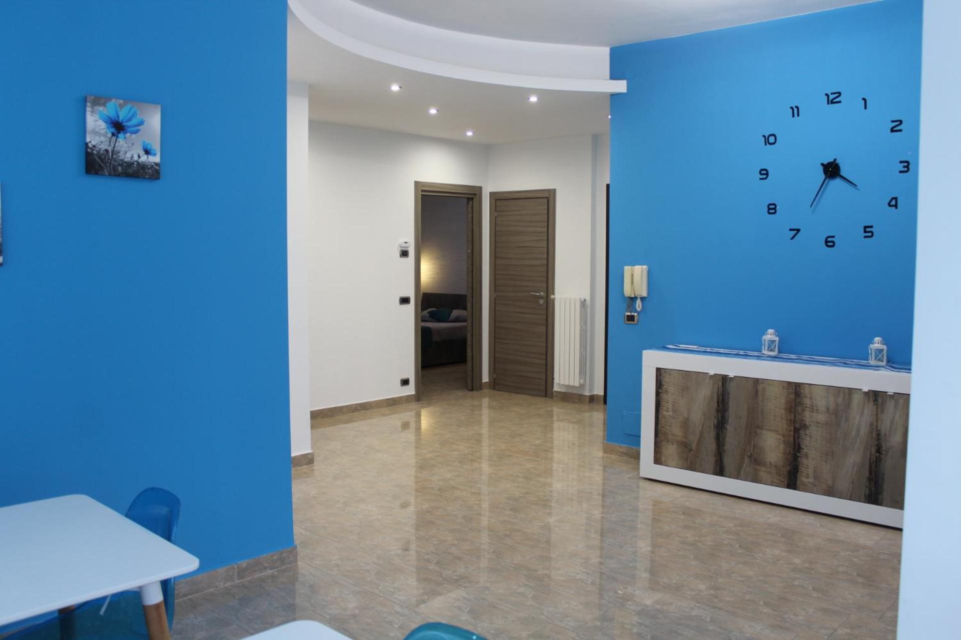 Luca'S House Bed & Breakfast Giovinazzo Bagian luar foto