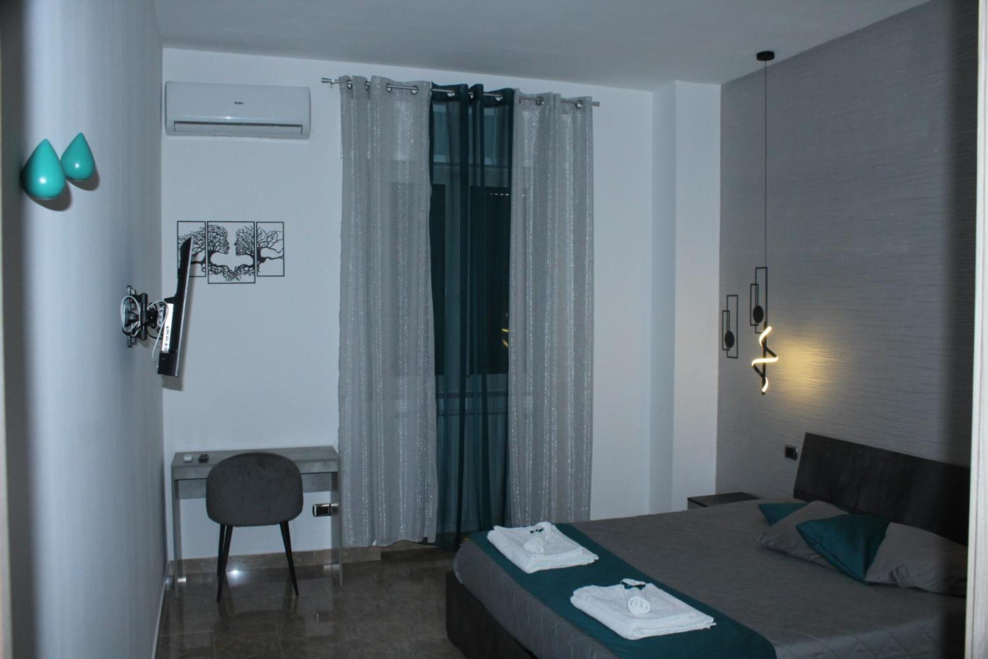 Luca'S House Bed & Breakfast Giovinazzo Bagian luar foto